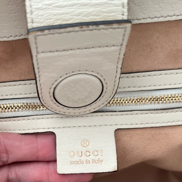 Gucci Ophidia GG Medium Ophidia Tote - Picture 9 of 11
